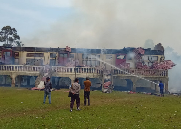 Madrasah Miftahul Hidayah di Lopak Aur Batang Hari Terbakar, Kerugian Ditaksir Rp500 Juta