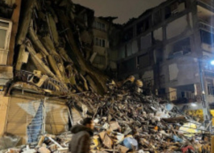 Update Gempa Turki, 1 WNI Warga Lombok Tewas  Ditemukan di Reruntuhan Bangunan