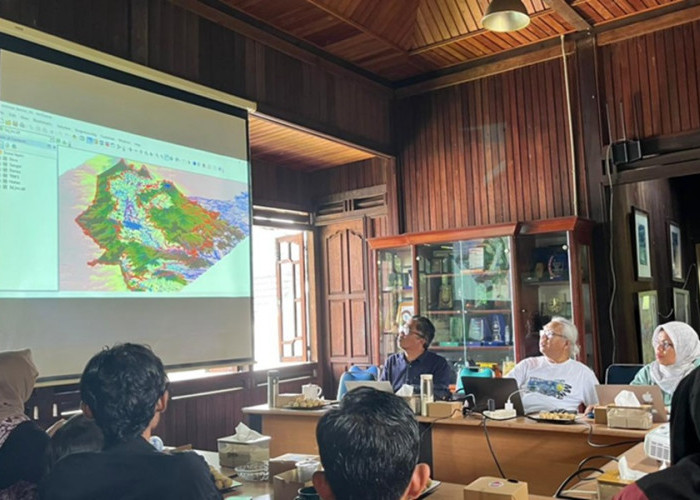 Hutan Jambi Tinggal 18 Persen, Alarm Bencana Berbunyi: Banjir dan Longsor Tinggal Menunggu Waktu