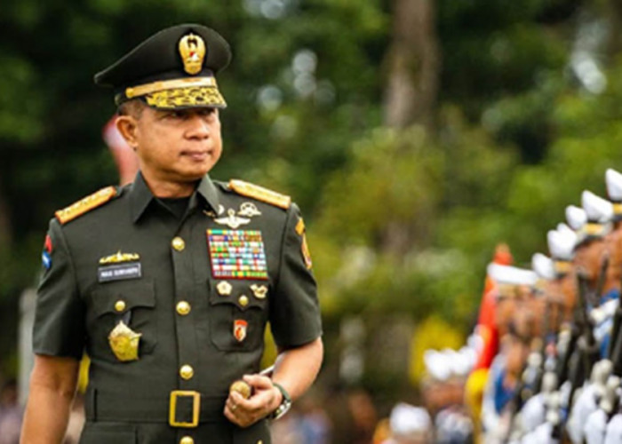 Mutasi Besar-besaran oleh Panglima TNI! Kapuspen Diganti, 2 Ajudan Prabowo Dapat Bintang