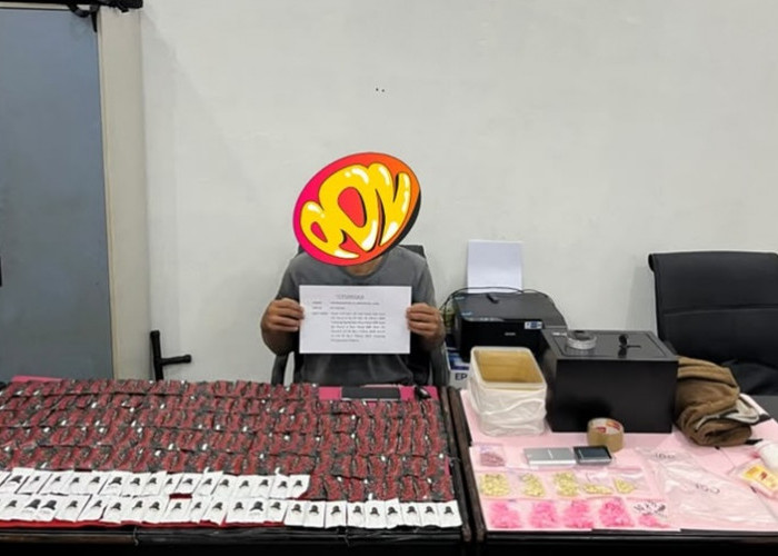 Digerebek Satresnarkoba Polresta Jambi, Isi Jok Motor Pria Ini Bikin Kaget: 413 Ekstasi dan 192 Etomida