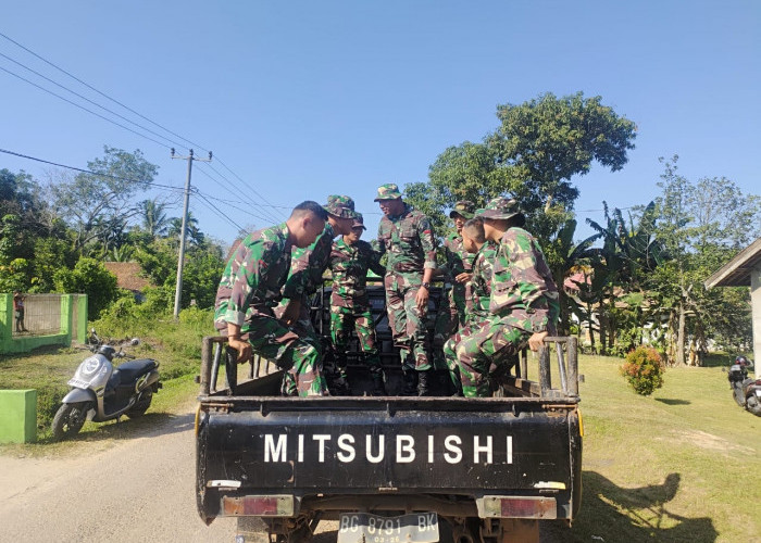 Percepat Pembangunan, Satgas TMMD ke 121 Kodim 0415/Jambi Pakai Mobil Pick Up Warga untuk Bangun Infstruktur