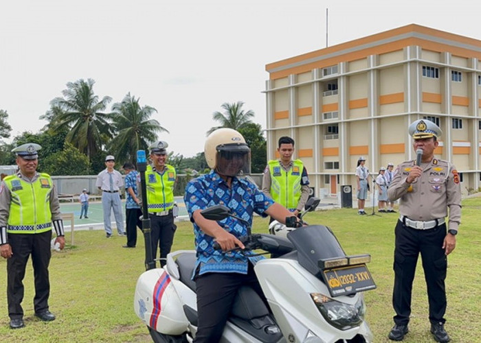 Police Go To School! Ditlantas Polda Jambi ke SMA Xaverius 1, Edukasi Safety Riding hingga Bagi-Bagi Helm