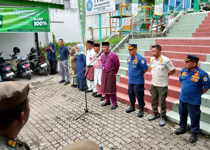 Dipimpin Sekda, Tim Gabungan Lakukan Penataan Kawasan Pasar Sitimang