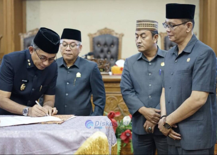 Wabup Muaro Jambi Hadiri Paripurna DPRD, Ranperda Pertanggungjawaban APBD 2025 Disetujui