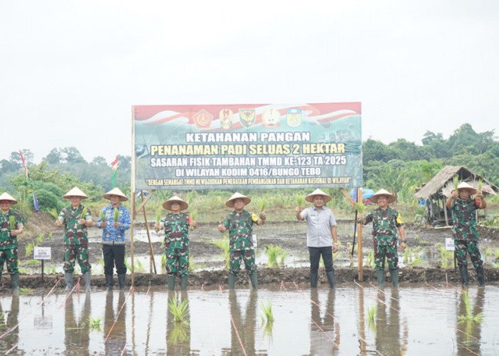 Semangat TMMD ke-123 Kodim 0416/Bute: Wujudkan Pemerataan Pembangunan dan Ketahanan Nasional di Desa Teluk K