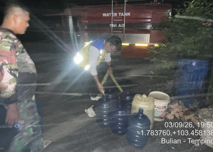 Kemarau Bikin Warga Kesulitan Air, Korem 042/Gapu Turunkan 3.500 Liter Air ke Muaro Jambi
