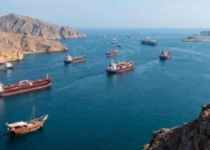 Kapal Militer Dilarang, Rute Ditentukan Iran: Syarat Baru Lintas Selat Hormuz yang Perlu Diketahui