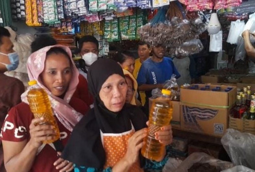 Dapat Minyak Goreng dari Mendag Zulkifli Hasan, Ini Harapan Pembeli di Pasar Angso Duo Jambi