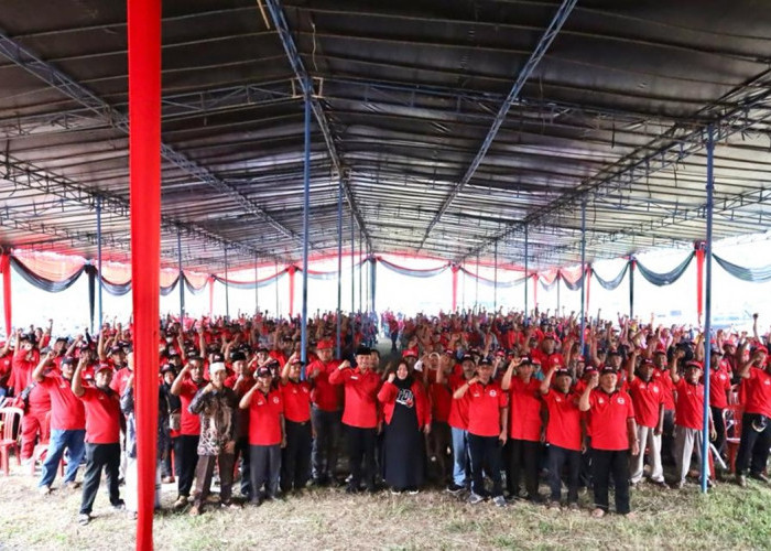 1.000 Relawan Edi Purwanto untuk DPR RI dan Ganjar-Mahfud Dikukuhkan Menangkan Pemilu 2024