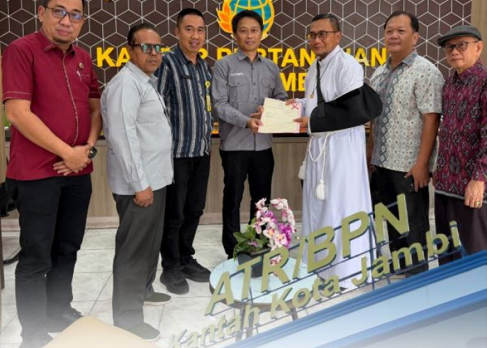 Penyerahan Sertipikat Rumah Ibadah Gereja Katolik Paroki Santa Theresia Jambi