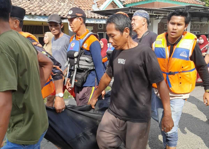 BREAKING NEWS : Korban Tenggelam di Pantai Pasir Sungai Batanghari Ditemukan 