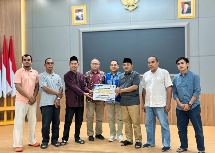 Ringankan Beban 81 KK, SKK Migas - PetroChina Serahkan Bantuan Kebakaran Teluk Nilau Tanjab Barat