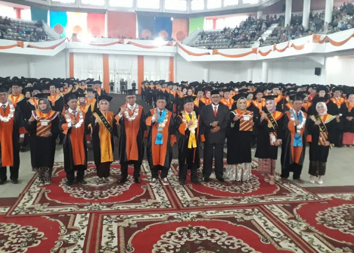 Universitas Jambi Gelar Wisuda ke-100, Luluskan 1.022 Mahasiswa 