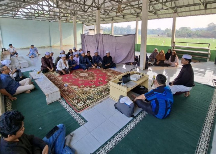  Dukung Kemandirian Santri, Tim Dosen UNJA Kenalkan Inovasi Ternak Ayam KUB dan Maggot