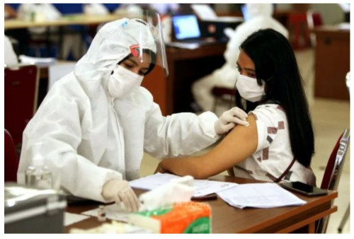 Vaksin Booster Kedua Akan Diberikan Kepada 92 Ribu Tenaga Kesehatan Jakarta 