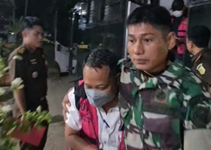 BREAKING NEWS: Kadis Perdagangan Tebo Jadi Tersangka Kasus Korupsi dan Langsung Ditahan