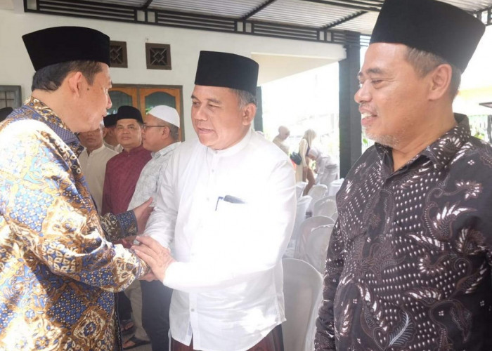  Bupati BBS Hadiri Walimatul Safar Sekda Muaro Jambi, Doakan Perjalanan Haji Lancar dan Penuh Berkah