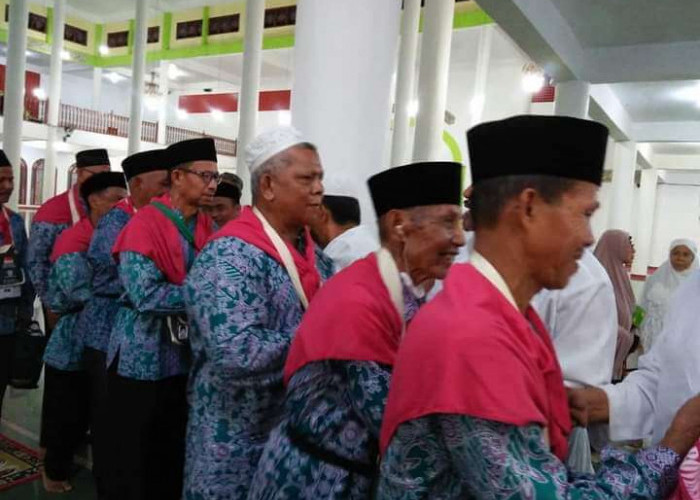 2 CJH Kabupaten Bungo Tunda Keberangkatan ke Tanah Suci Tahun 2023, Ini Alasannya..