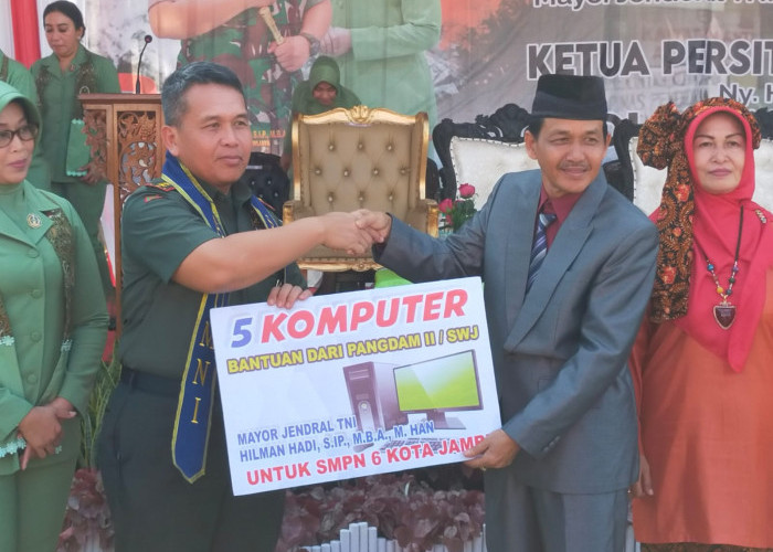 Pangdam II/Swj Mayjen TNI Hilman Hadi Kunjungi SMPN 6 Kota Jambi 