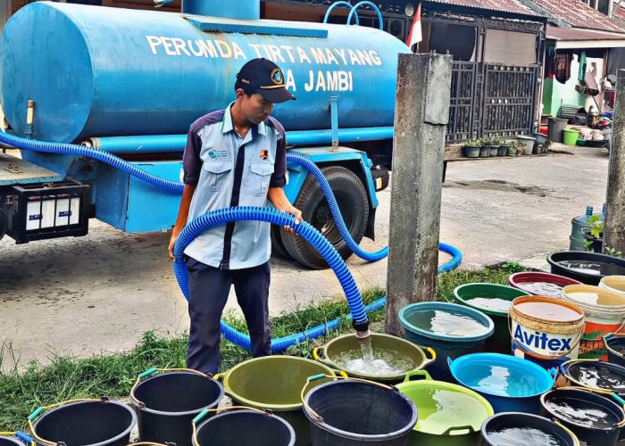 Ada Bantuan Air Bersih untuk Warga, Buntut Dampak Kekeringan di Kota Jambi