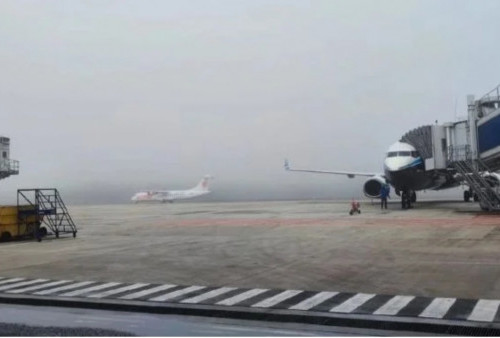 Penerbangan di Bandara SSK II Pekanbaru Sempat Terganggu Karena Kabut Tebal