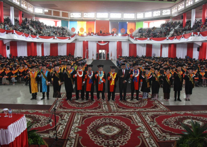 Inilah 9 Lulusan Terbaik Wisuda UNJA ke-104, Siapa Saja?