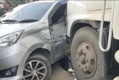 Kecelakaan Beruntun di Kota Jambi, Truk Tronton Tabrak 4 Kendaraan