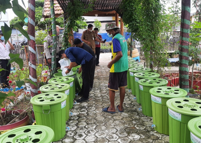 Program Budidaya Ikan di Kelurahan Paal Merah, Baru Menyentuh Satu RT 