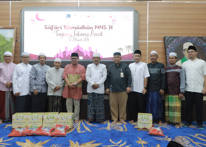 Safari Ramadhan 1445 H, SKK Migas PetroChina Salurkan Bantuan 150 Paket Bahan Pokok dan Santuni Anak Yatim