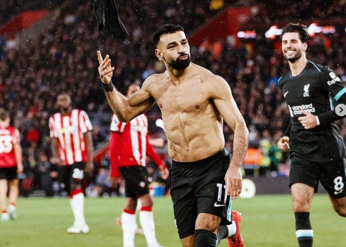 Mohamed Salah Antar Liverpool Bungkam Southampton dengan Skor Tipis 3-2 