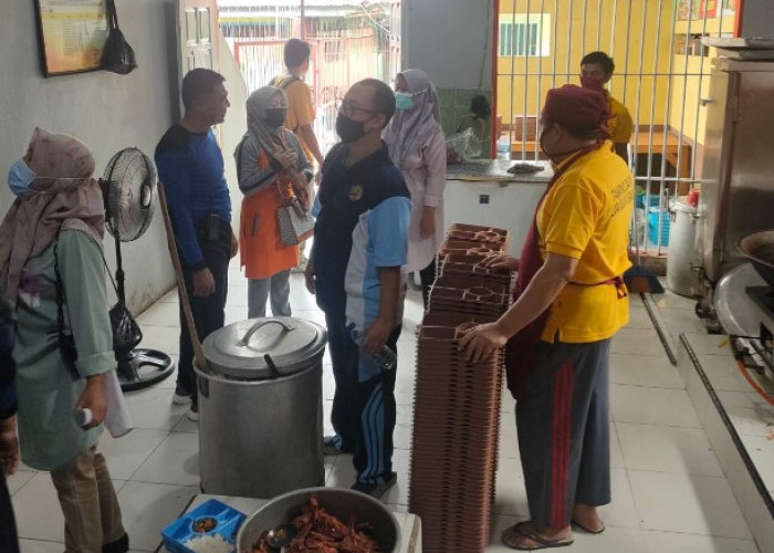 Memastikan Makanan Warga Binaan Higienis, Puskesmas Pematang Kandis Turunkan Tim ke Lapas Bangko