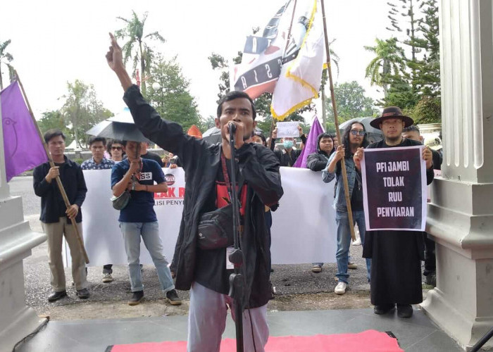 Jurnalis Jambi Gelar Demo, Tolak RUU Penyiaran ke Gedung DPRD Provinsi 