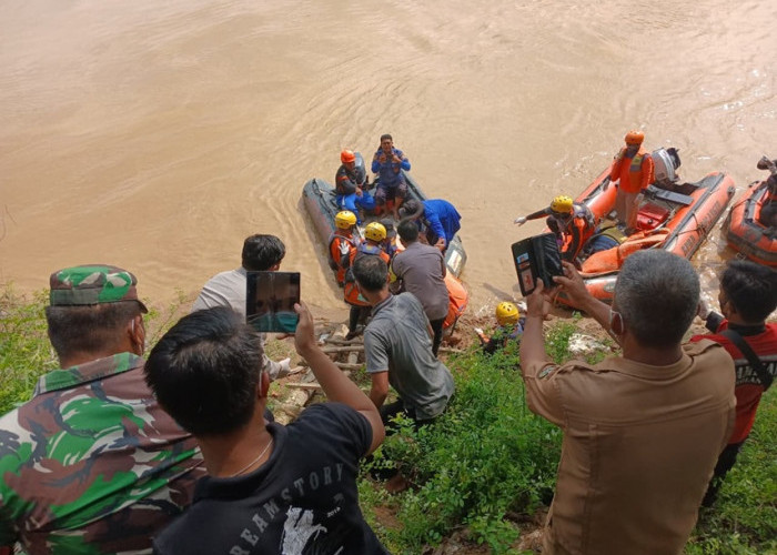 Empat Hari Pencarian, Tim SAR Temukan Bocah 8 Tahun yang Tenggelam di Sungai Tembesi 