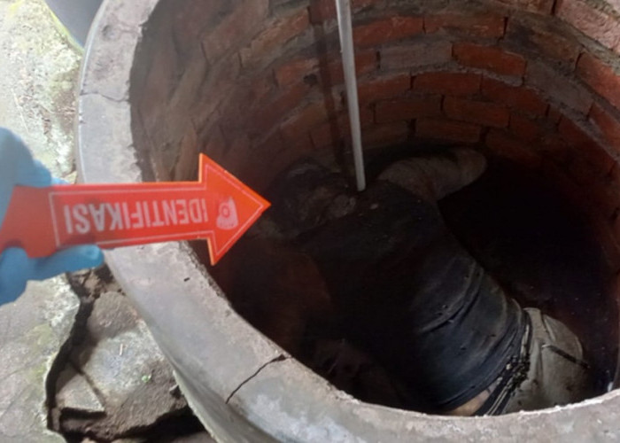Bau Menyengat Bongkar Misteri! Pria di Muaro Jambi Ditemukan Tewas Mengambang di Sumur Rumahnya