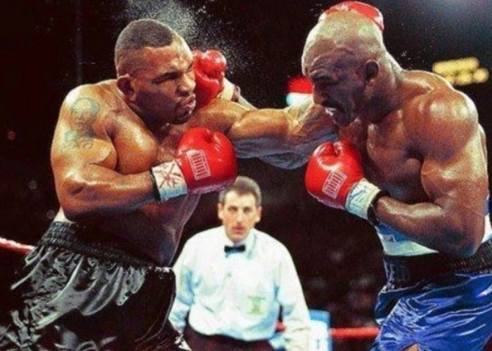 Mike Tyson Tolak Ajakan Holyfield, Sebut Persahabatan sebagai Trilogi Sejati