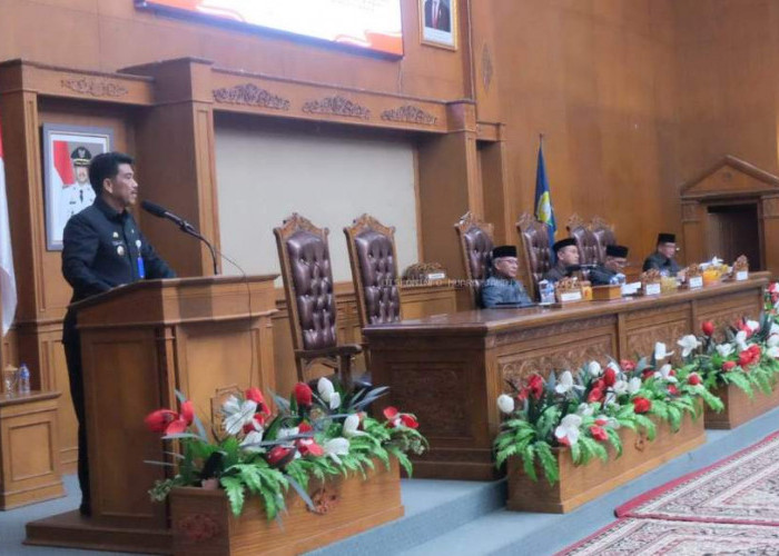 Pj Bupati Muaro Jambi Hadiri Rapat Paripurna Pembahasan Ranperda RTRW 2024-2044