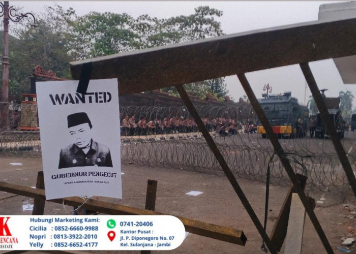 Demo di Jambi Memanas! Massa Rusak Pagar Kantor Gubernur Jambi