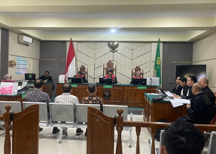 Sidang Korupsi DAK SMK, Saksi Sebut Broker Rudi Wage Bermasalah, Vahrial Pasang Badan : Saya Tanggung Jawab