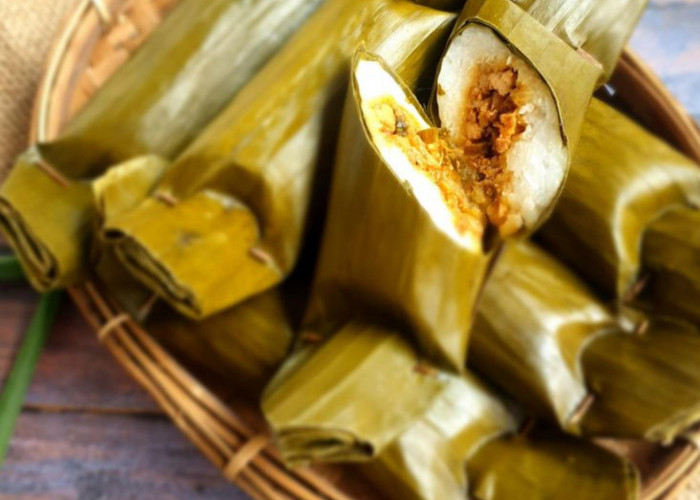 Resep Arem - Arem Pedas Gurih, Kaya Cita Rasa Tradisional
