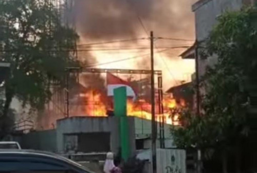 Diduga Korsleting Listrik, Satu Rumah di Talang Banjar Terbakar Sore Tadi