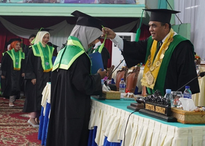 Wisuda UIN STS Jambi Periode II Diikuti 1.463 Lulusan, Rektor Sampaikan Pesan untuk Alumni