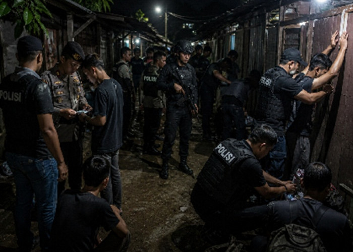 Operasi Senyap Satresnarkoba Polresta Jambi! 8 Pria Diciduk, Hasil Tes Urine Bikin Kaget