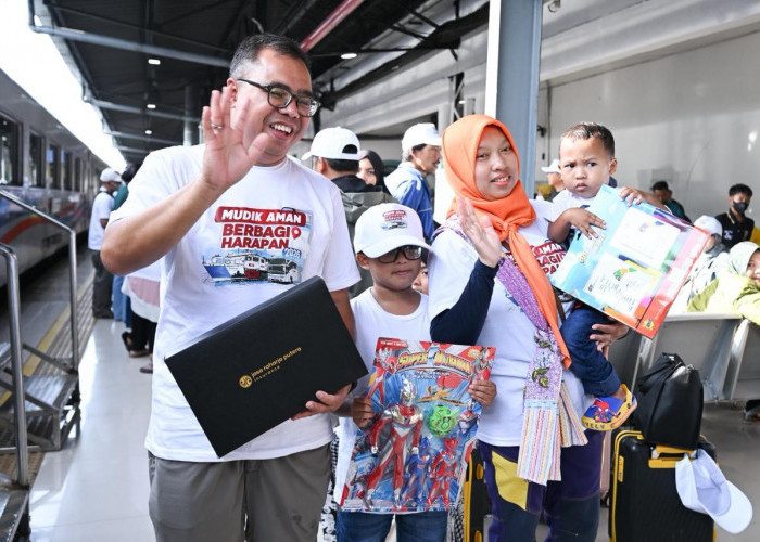 Jasa Raharja Berangkatkan Ribuan Pemudik dari Stasiun Pasar Senen Jakarta melalui Program Mudik Gratis BUMN 20