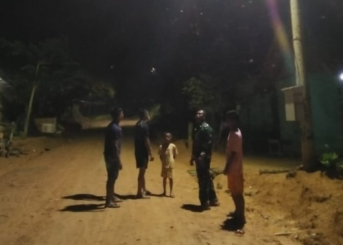 Berkat TMMD ke-115 Kodim 0415/Jambi, Desa Kembang Seri Baru Punya Lampu Jalan