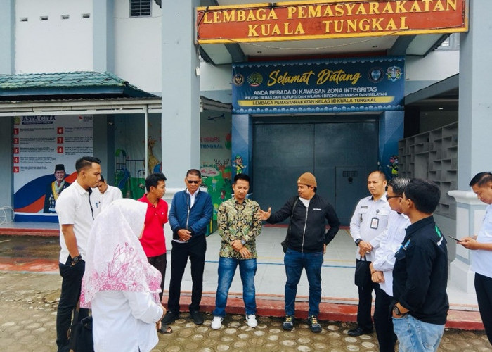 Anggota DPRD Tanjab Barat Datangi Lapas Kelas II B Kuala Tungkal, Terkait Keluhan Warga Soal Bau Tak Sedap