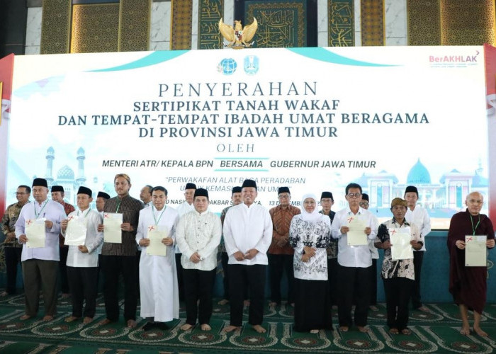 Serahkan 2.532 Sertipikat Tanah Wakaf dan Rumah Ibadah, Menteri Nusron Gagas Percepatan Sertipikasi 