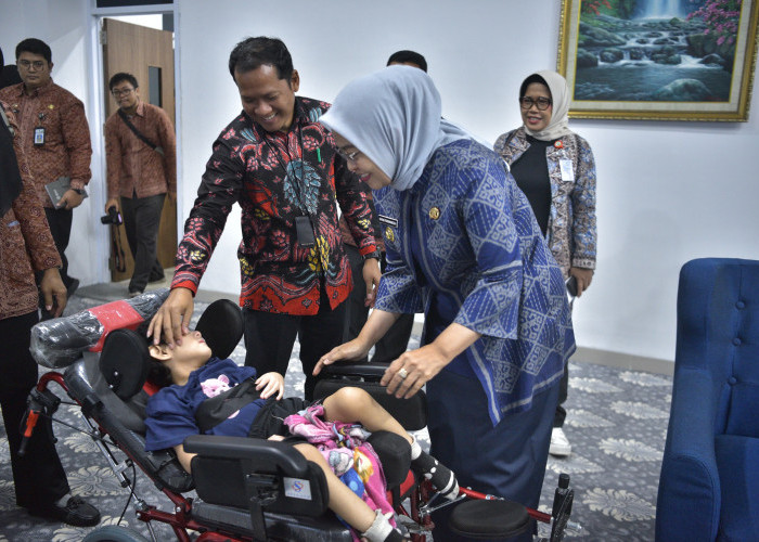 Negara Hadir, Pemkot Jambi Gandeng Sentra Alyatama Salurkan Bantuan Untuk Disabilitas