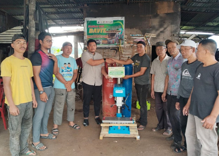 Dorong UMKM Pandai Besi, PTPN IV Regional IV Salurkan Mesin Canggih dan Legalitas Usaha di Sungai Penuh