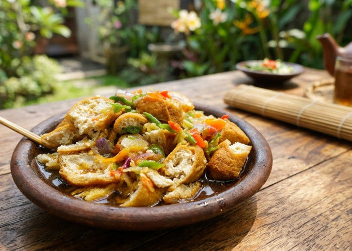 Resep Tahu Gejrot Perpaduan Gurih, Pedas, dan Manis yang Menggugah Selera